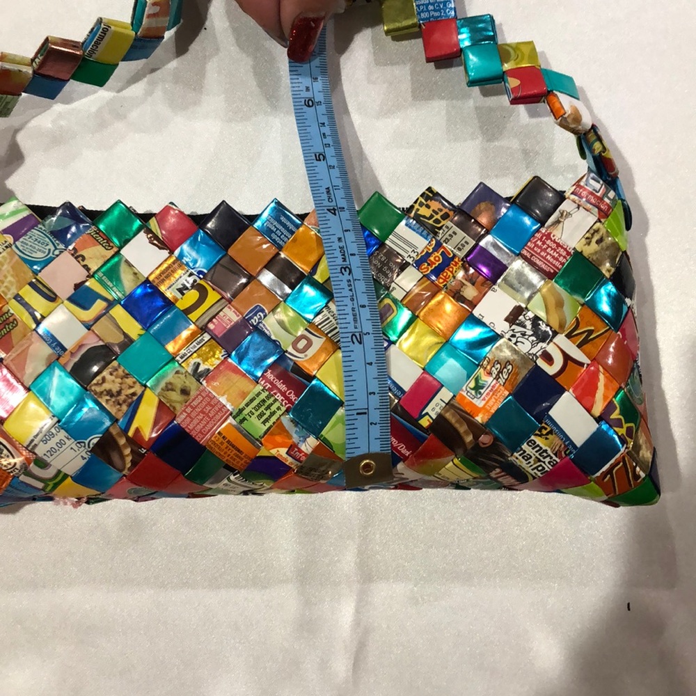 Candy wrapper bag - Picture 3 of 4